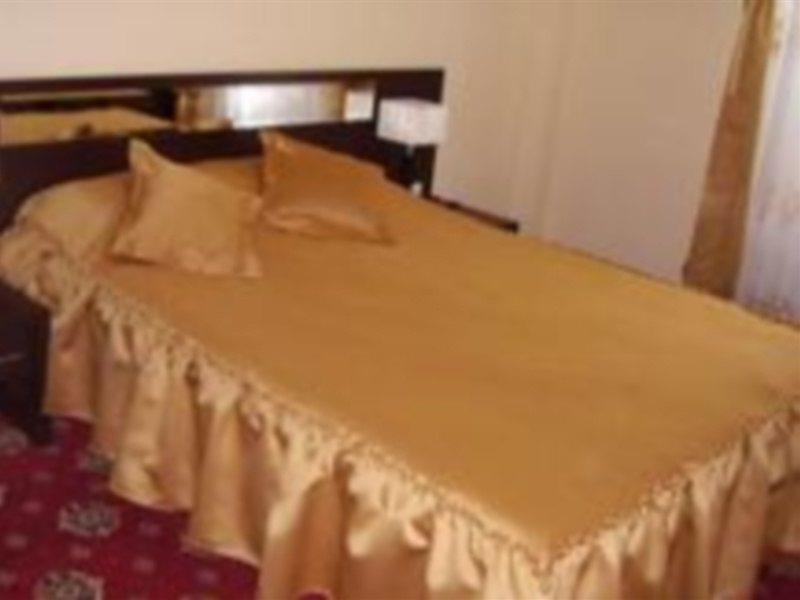 Hotel Magic Gt Trivale 皮特什蒂 外观 照片